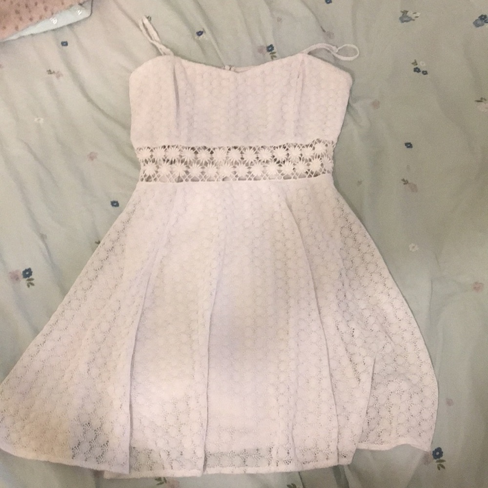 Stunning white dress with cut out